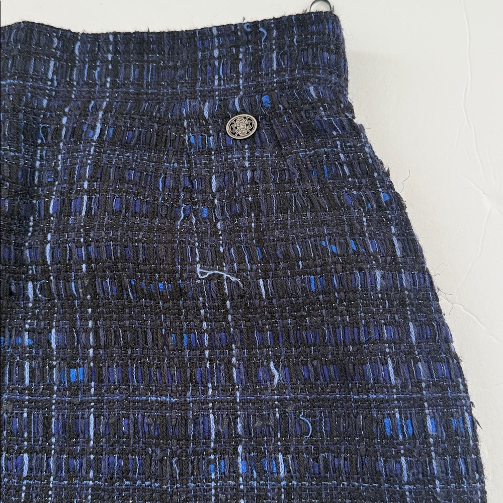 CHANEL Karl Lagerfeld Paris-Shanghai 2010 Métiers d'Art Tweed Skirt FR 46 P38753 - Picture 4 of 8